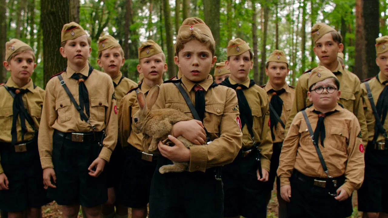 Jojo Rabbit Movie Screenshot 2