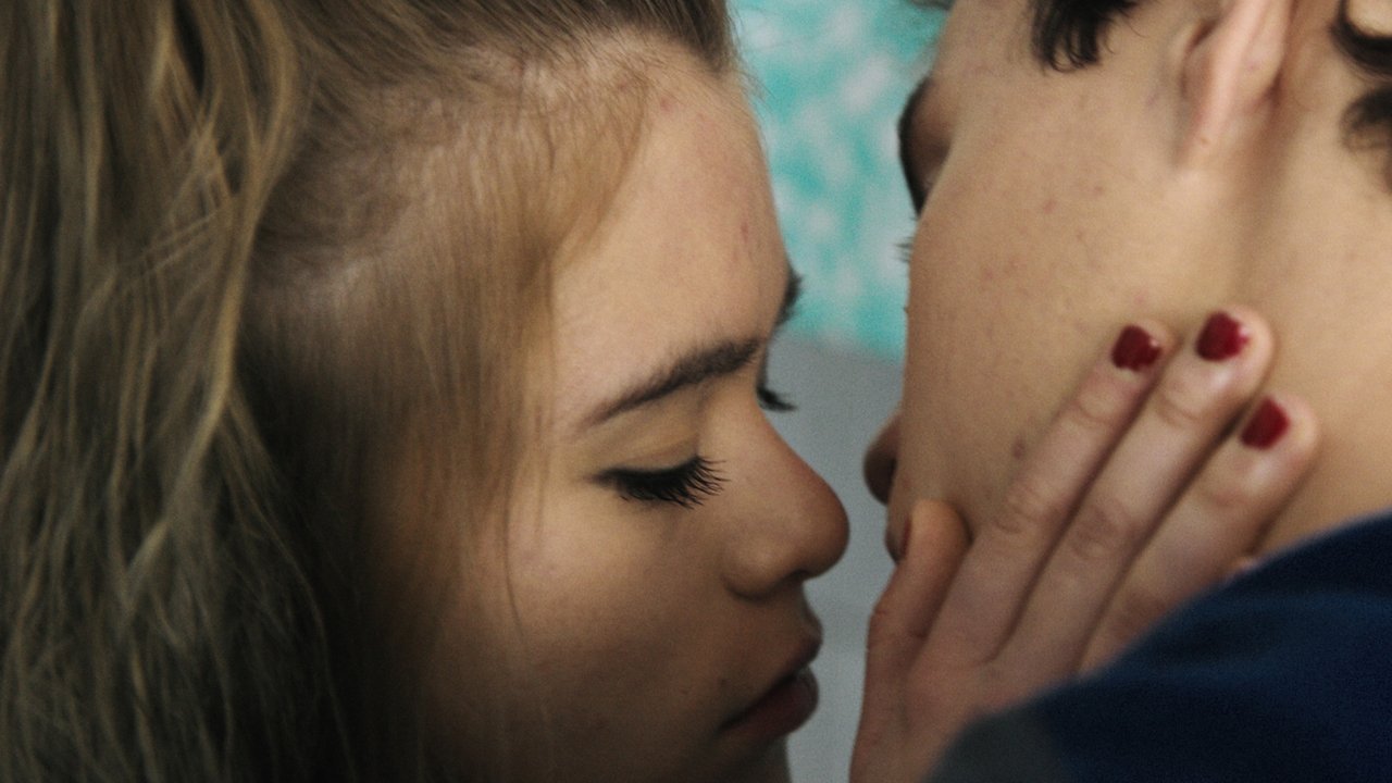 Amateur Teens Movie Screenshot 5