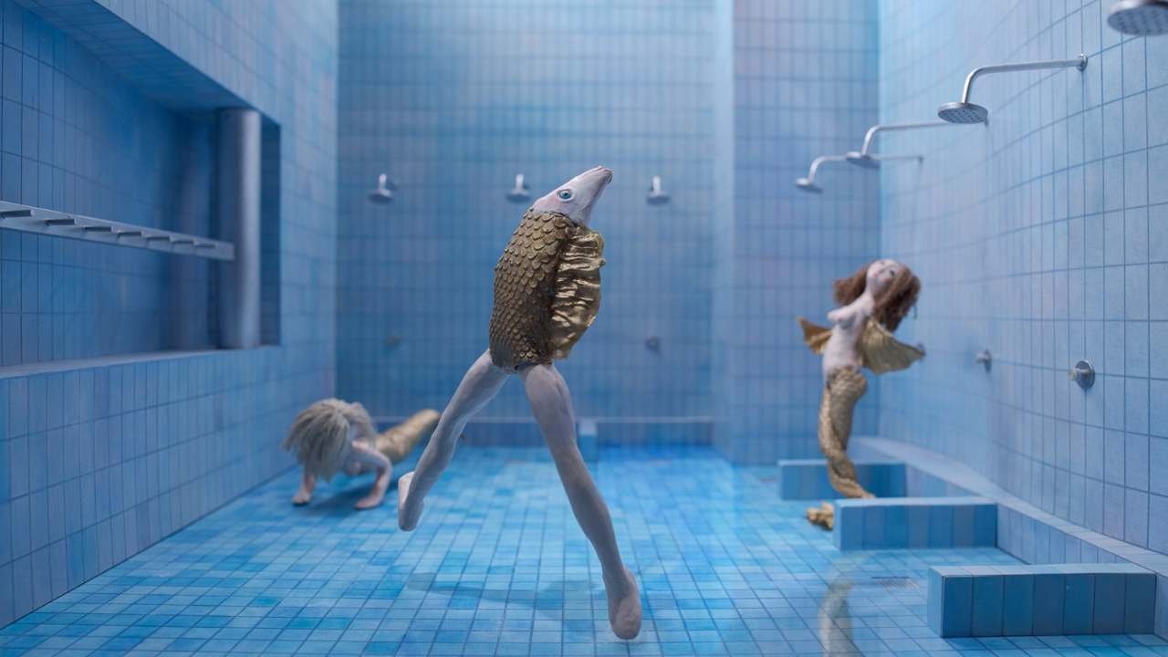 The Pool or Death of a Goldfish Movie Screenshot 1