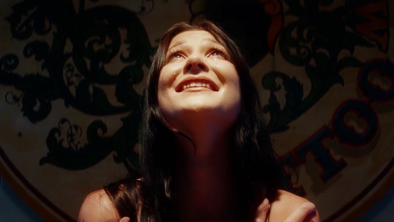 Show Me Your Glory Movie Screenshot 2