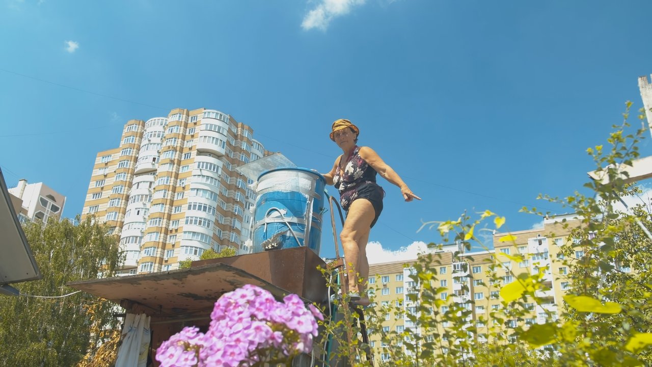 Flowers of Ukraine Movie Screenshot 1