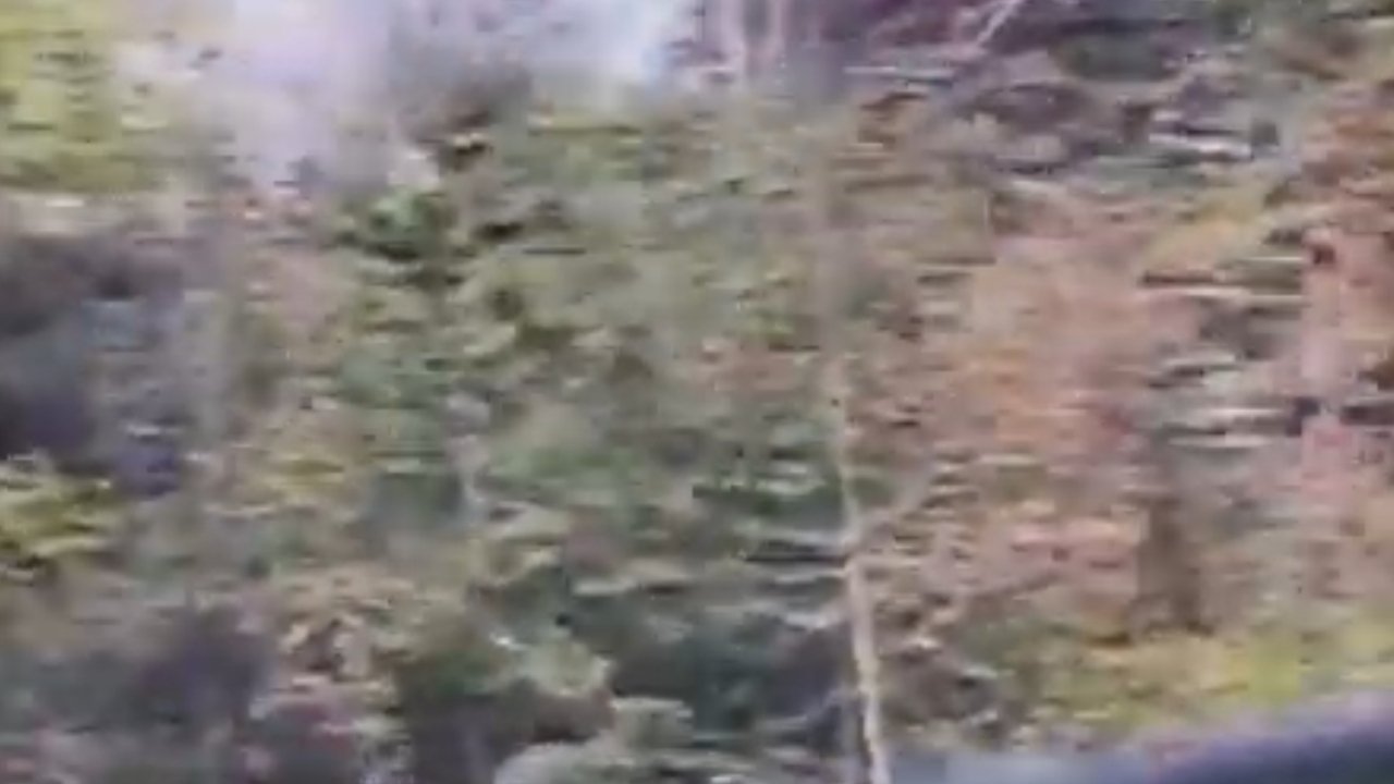 W/E/B/2 Movie Screenshot 1