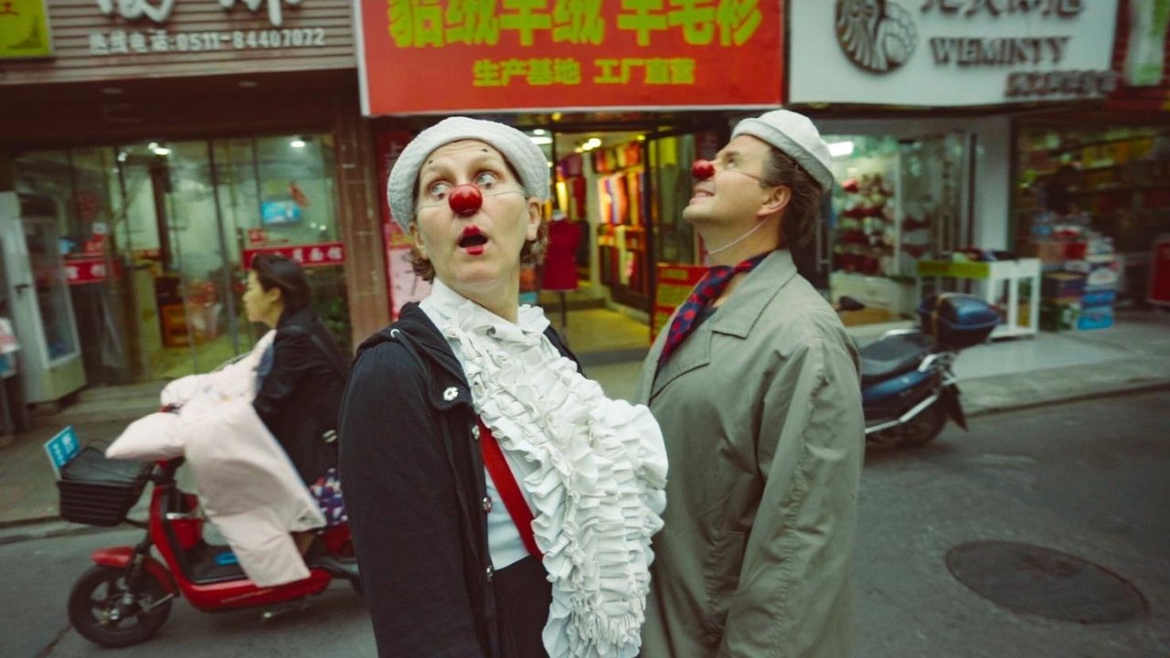 My Family and Other Clowns Movie Screenshot 4