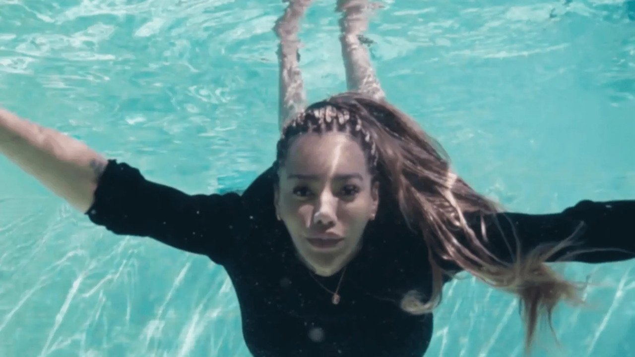 Love & Rage: Munroe Bergdorf Movie Screenshot 1