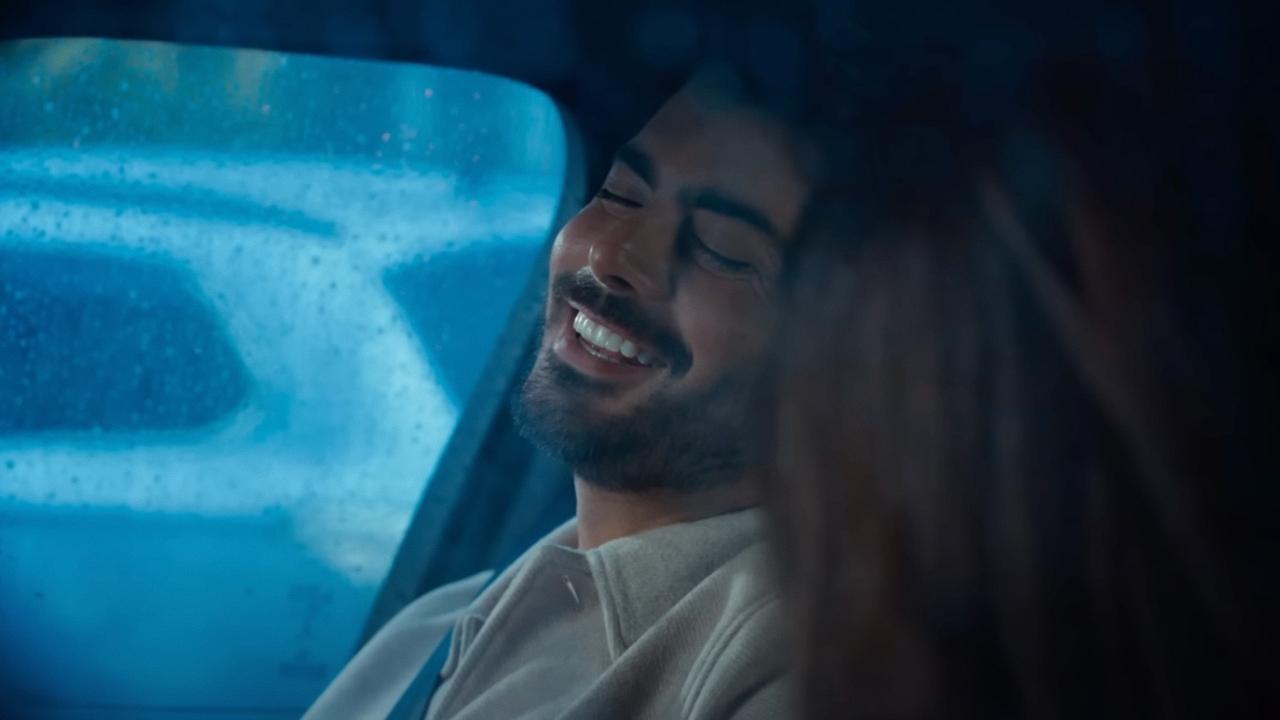 Abir Gulaal Movie Screenshot 1