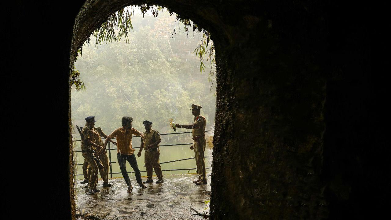 Ahimsa Movie Screenshot 1
