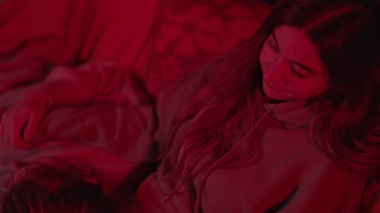 HOLD ME Movie Screenshot 5