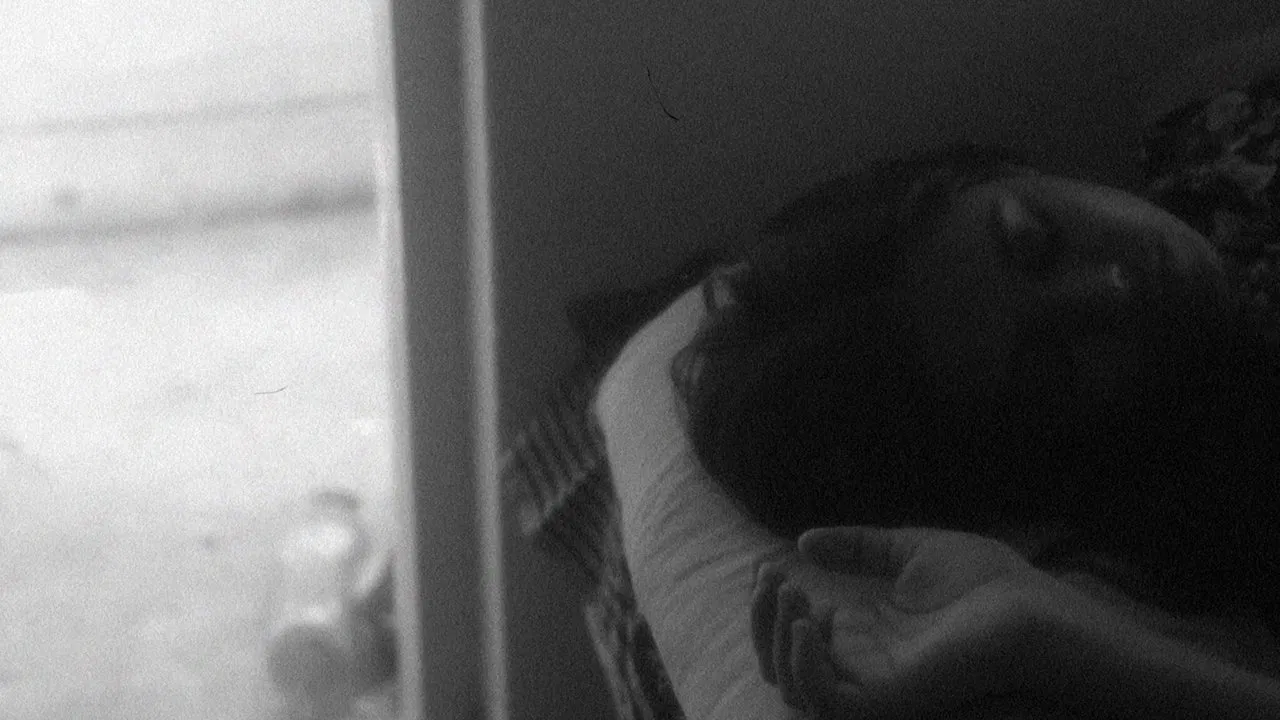A Night of Knowing Nothing Movie Screenshot 4