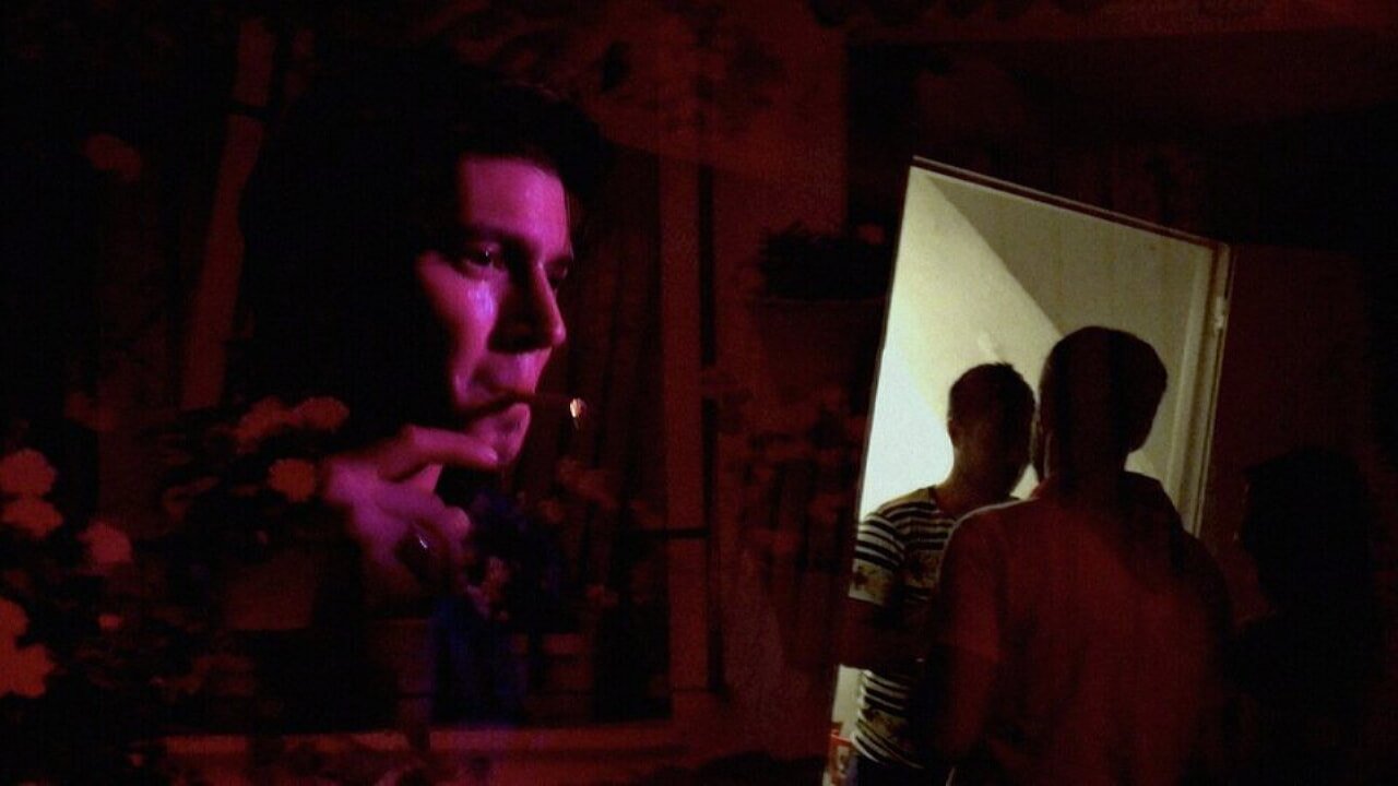H Movie Screenshot 3